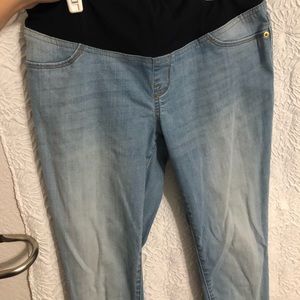 MATERNITY BLUE JEANS